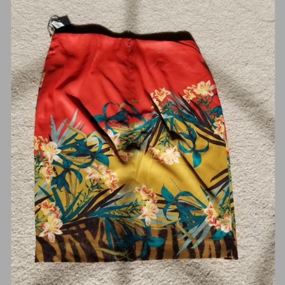 ALFANI SKIRT - Picture 2 of 3